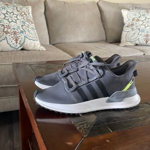 Barely worn adidas shoes